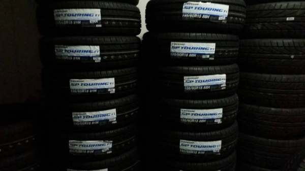 ยางใหม่ dunlop เส้นล่ะ 1600