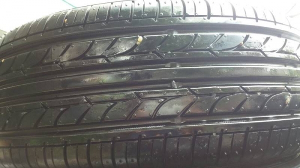 ล้อขอบ 14 5รู 100 พร้อมยาง 185 65 14 yokohama ชุดล่ะ 4,500