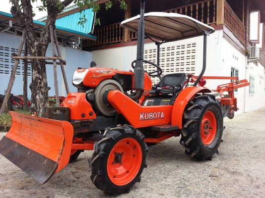 คูโบต้า KRT 140 พลัส ใบมีดดันหน้าช้าง ผานหลังช้าง สภาพดีมากครับ