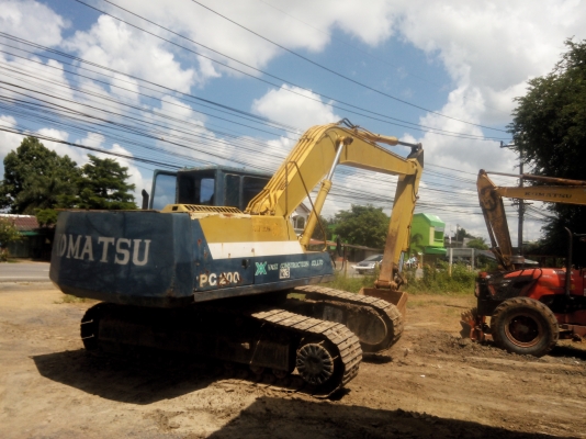 ขายรถแบคโฮ KOMATSU PC200-5 ระบบไฟเต็ม เอกสารอินวอย คอลโทรลสั้น ราคา 870000