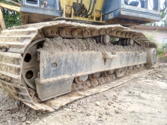 ขายรถแบคโฮ KOMATSU PC200-5 ระบบไฟเต็ม เอกสารอินวอย คอลโทรลสั้น ราคา 870000