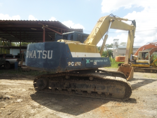 ขายรถแบคโฮ KOMATSU PC200-5 ระบบไฟเต็ม เอกสารอินวอย คอลโทรลสั้น ราคา 870000
