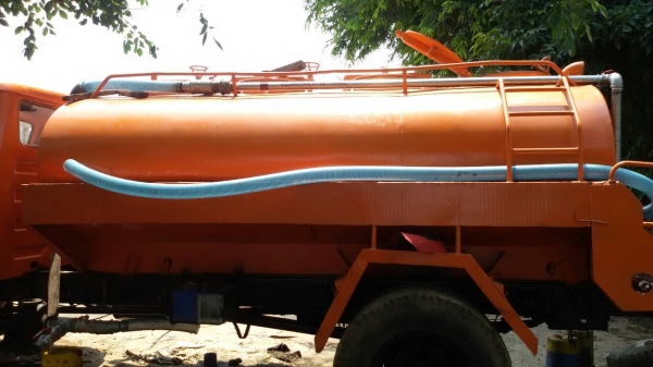 ขาย  ISUZU รถบรรทุกนำ้ 6ล้อ จุ 8,000 ลิตร