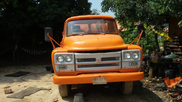 ขาย  ISUZU รถบรรทุกนำ้ 6ล้อ จุ 8,000 ลิตร