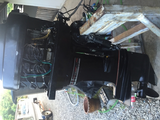 เครื่องเมอร์คิวรี่ 45 แรง สภาพสวยเก่าเก็บแน่นๆ