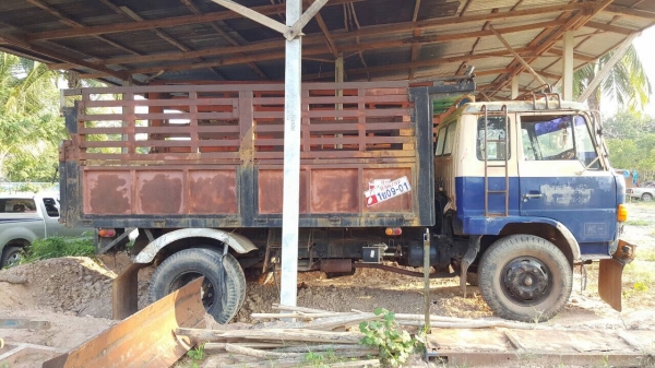 ขาย 6 ล้อดั้ม คอกสูง HINO KL300 เครื่อง EH100 150 แรงม้า เฟืองท้าย ZM สโลว์อินเตอร์ พวงมาลัยพาวเวอร์ คัสซีสวยตลอดเส้น ทะเบียนครบพร้อมโอนครับ ขาย 6 ล้อดั้ม คอกสูง HINO KL300 เครื่อง EH100 150 แรงม้า เฟืองท้าย ZM สโลว์อินเตอร์ พวงมาลัยพาวเวอร์ คัสซีสวยตลอดเส้น ทะเบียนครบพร้อมโอนครับ