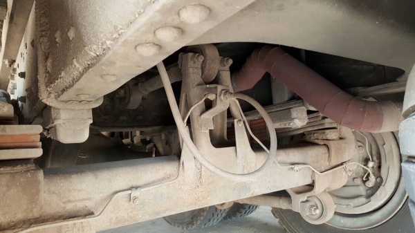 ขาย 10 ล้อ เพลาเดียว HINO FL187LA คัสซีสวยตลอดเส้น เครื่อง HO7C 180 แรงม้า เบรคทิฟฟี่ พวงมาลัยพาวเวอร์ แอร์เย็น ยางเรเดียลเต็ม ทะเบียนเต็มพร้อมโอน