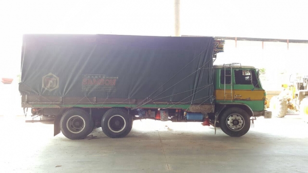 ขาย 10 ล้อ เพลาเดียว HINO FL187LA คัสซีสวยตลอดเส้น เครื่อง HO7C 180 แรงม้า เบรคทิฟฟี่ พวงมาลัยพาวเวอร์ แอร์เย็น ยางเรเดียลเต็ม ทะเบียนเต็มพร้อมโอน