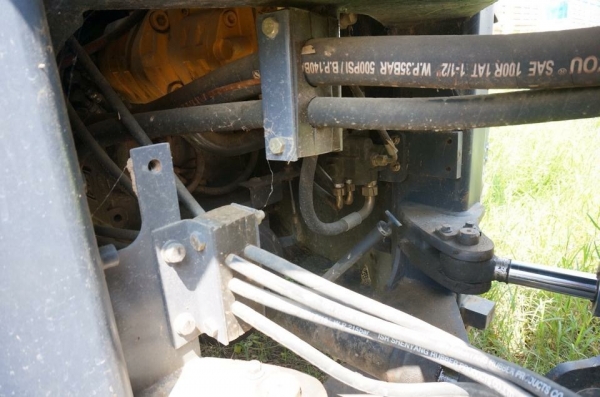 ขายรถตักล้อยาง ใช้งานน้อย สภาพดีมาก100\% ขายสด1.6ล้าน ขายรถตักล้อยาง ใช้งานน้อย สภาพดีมาก100\% ขายสด1.6ล้าน