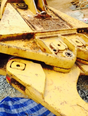 ขาย!!! หัวหนีบคอนกรีต สำหรับติดแบคโฮ PC200