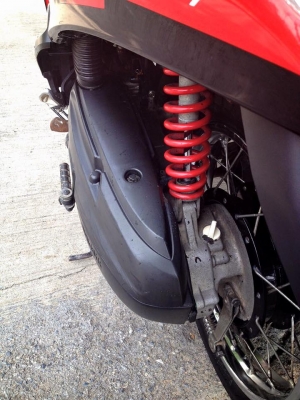 Fino เกย์แยก สีแดงขาว รถบ้านเดิมเดิม 16900 สภาพพร้อมใช่งาน