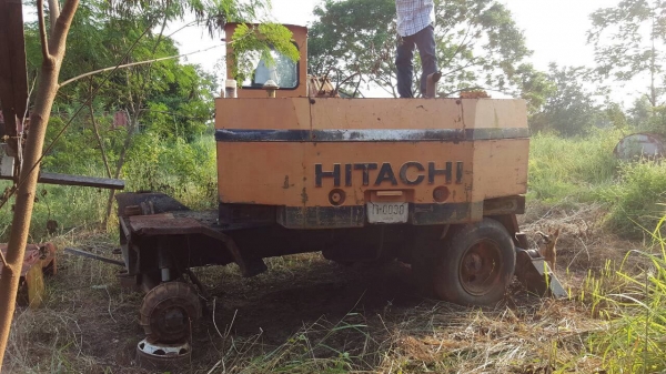 ขายแบคโฮ ขับเคลื่อนล้อยาง HITACHI WH04 สภาพต้องเก็บหน่อย เครื่อง+ปั้มดี ชุดกระบอกไฮดรอริคมีครบ ราคาต่อรองได้ครับ