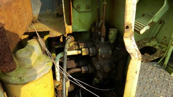 ขายแทรคเตอร์ KOMATSU D20P-5 เอกสารสัญญาซื้อขาย ราคาต่อรองได้ครับ