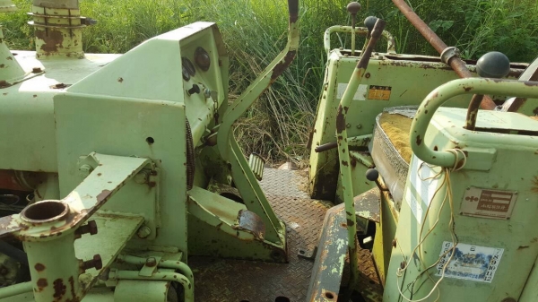 ขายแทรคเตอร์ KOMATSU D20P-5 เอกสารสัญญาซื้อขาย ราคาต่อรองได้ครับ