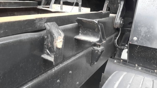 ขายรถ10ดั้มพ์ ISUZU FVZ33MZ24 เครื่อง 200แรงม้า ปี50 สวยเดิม สนใจโทร 081-970-1072