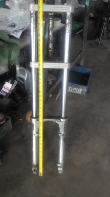 ขายชุดแต่งหน้ายาว