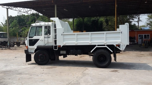ขาย FUSO ต่อกะบะใหม่ ดั้มใหม่ 6 ตัน ปั้มใหม่ แอร์เย็น เครื่อง 6 สูบ 132 แรง รถใช้งานอยู่