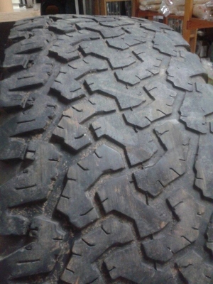 ยาง BF all 265-65-R18 ปี12 ยาง BF all 265-65-R18 ปี12