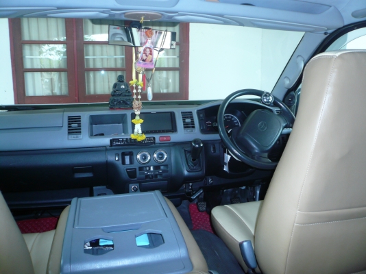 ขายรถตู้