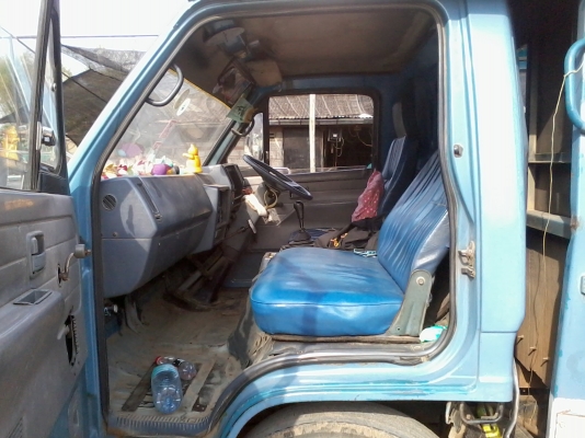 รถหกล้อ NPR 115 แรง เดิมเป็นรถโดยสาร ใช้งานเบา