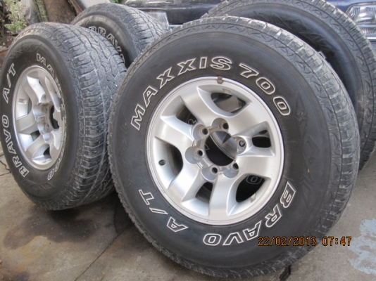 แม็กd4d 15+ ยาง maxxis 31/10.5/15