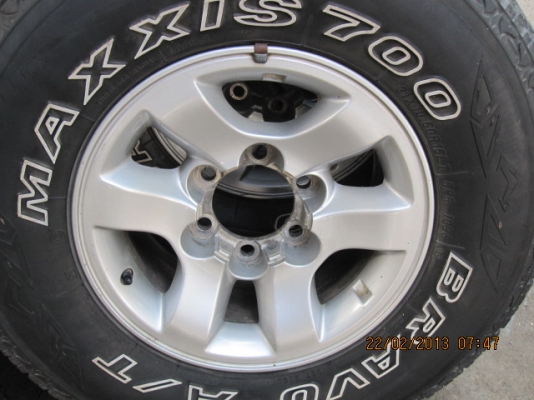 แม็กd4d 15+ ยาง maxxis 31/10.5/15