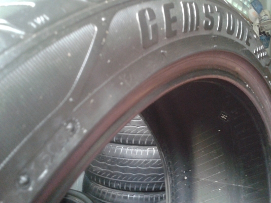 ยาง235/40/18 GEMSTONE(2เส้น) ไม่มีป่ะ ไม่มีบวม  คู่ละ2,400บ.