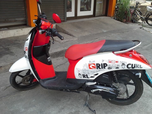 scoopy I ปี 53 ล้อแม็กซ์  สีขาว แดง รถสวย เครื่องเยี่ยม ซื้อใช้ไม่ผิดหวังแน่นอนจ้า