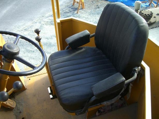 510-15982รถตักKOMATSUจากญี่ปุ่นครับจะถึงไทยเร็วๆนี้ครับ