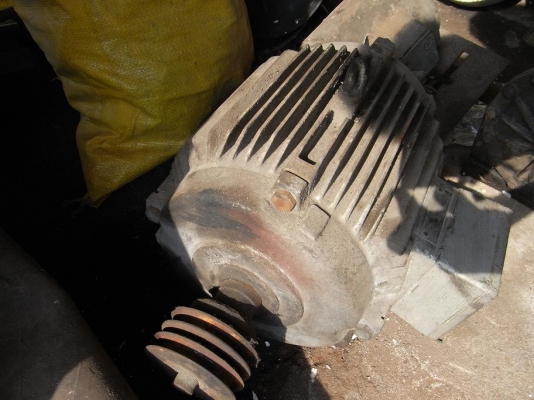 ขายมอเตอร์ 5 HP. 1400 RPM. 380 v ไม่มีฝาครอบใบพัด แต่ใช้งานได้ ลูกปืนไม่ดัง ขายมอเตอร์ 5 HP. 1400 RPM. 380 v ไม่มีฝาครอบใบพัด แต่ใช้งานได้ ลูกปืนไม่ดัง