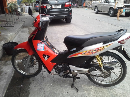 wave 100 ปี 51 สีแดง เทา  รถบ้าน เดิมๆ เครื่องเดิมแน่นๆ เอกสารครบ ภาษี พรบ.ไม่หมด