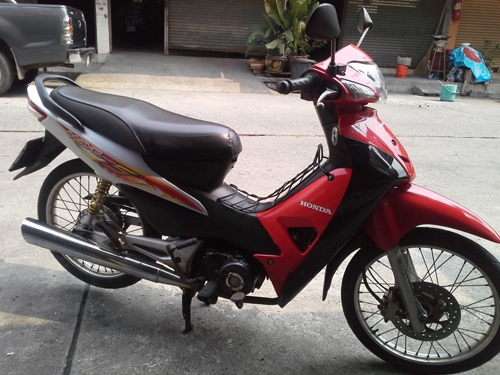 wave 100 ปี 51 สีแดง เทา  รถบ้าน เดิมๆ เครื่องเดิมแน่นๆ เอกสารครบ ภาษี พรบ.ไม่หมด