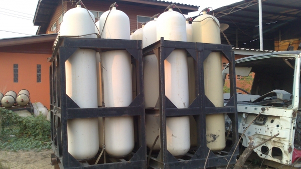 ต้องการขายถังก๊าซ 2 ชุด จำนวนชุดละ 10 ใบ + กล่อง ECU +ชุดสายไฟ +พร้อมเอกสาร ต้องการขายถังก๊าซ 2 ชุด จำนวนชุดละ 10 ใบ + กล่อง ECU +ชุดสายไฟ +พร้อมเอกสาร