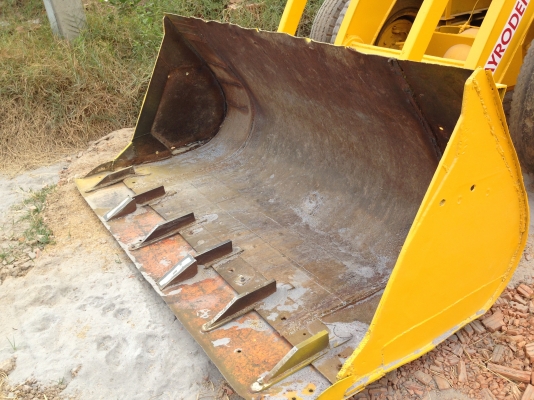 ขายด่วน JTM รถตักล้อยาง ตักได้ 1.5 คิว สภาพสวยดีพร้อมใช้งานได้เลย แบตเตอร์รี่ใหม่ทั้ง 2 ก้อน เครื่องยนต์ของ HINO 168 แรง EH700 แน่นดีแรงดีมากครับ ขายด่วน JTM รถตักล้อยาง ตักได้ 1.5 คิว สภาพสวยดีพร้อมใช้งานได้เลย แบตเตอร์รี่ใหม่ทั้ง 2 ก้อน เครื่องยนต์ของ HINO 168 แรง EH700 แน่นดีแรงดีมากครับ