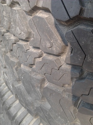 ขายยาง235/75/15 MICHERLIN LTX A/T 6 เส้น(ยกหมด)  ราคา :  1,000.00  บาท