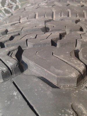 ขายยาง235/75/15 MICHERLIN LTX A/T 6 เส้น(ยกหมด)  ราคา :  1,000.00  บาท