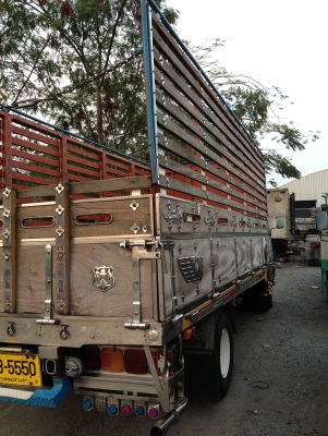 ขายรถบรรทุก 6 ล้อ FC ยาว 5.50 เมตร ปี 39 ขายรถบรรทุก 6 ล้อ FC ยาว 5.50 เมตร ปี 39