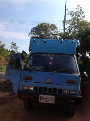 ขายรถ 6 ล้อกลาง