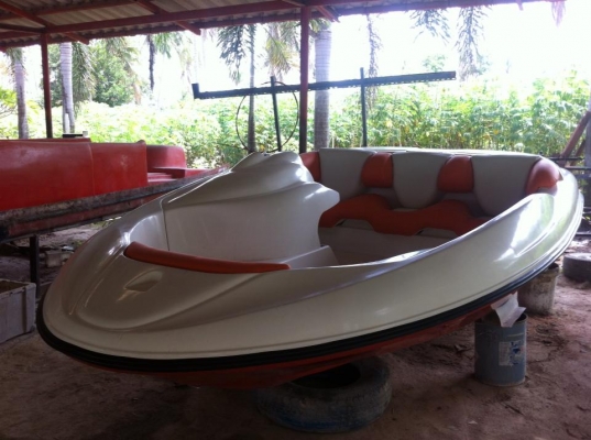 ขายเรือไฟเบอร์สปอร์ตใหม่ สำหรับน้ำเค็มและน้ำจืด เครื่องเกาะท้าย ราคาถูก