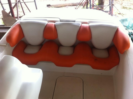 ขายเรือไฟเบอร์สปอร์ตใหม่ สำหรับน้ำเค็มและน้ำจืด เครื่องเกาะท้าย ราคาถูก