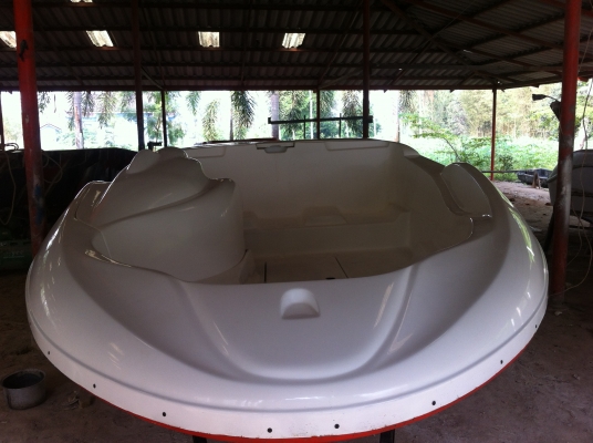 ขายเรือไฟเบอร์สปอร์ตใหม่ สำหรับน้ำเค็มและน้ำจืด เครื่องเกาะท้าย ราคาถูก