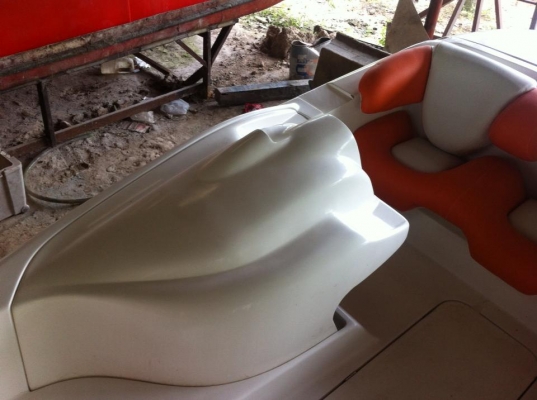 ขายเรือไฟเบอร์สปอร์ตใหม่ สำหรับน้ำเค็มและน้ำจืด เครื่องเกาะท้าย ราคาถูก