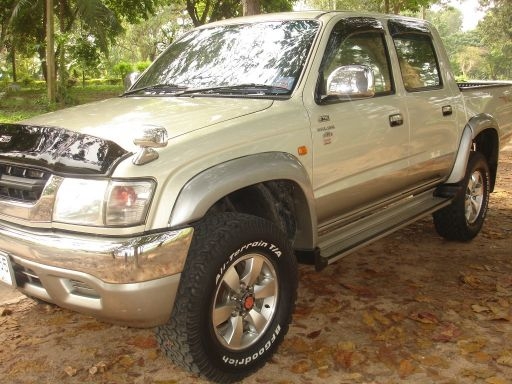 ขายToyota Sport Cruiser 4x4 Commonrail
