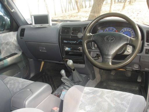 ขายToyota Sport Cruiser 4x4 Commonrail