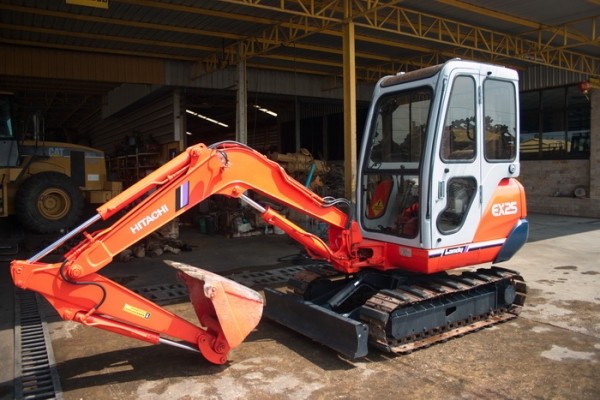 ขาย รถขุดเล็ก HITACHI EX25 เก่านอก สวยๆ 380,000 TEL : 087-0339334 (อ็อฟ)