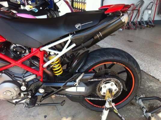 DUCATI Hypermotard 796  INV.+สพม. ปี 2010 มีกุญแจ2+card  359,000- ด่วนเลย!!!!