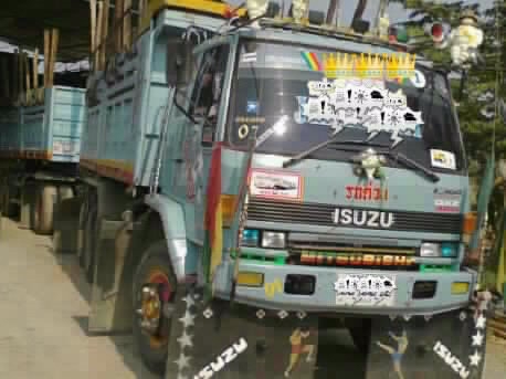 ISUZU ROCKY FXZ 210 HP รถพ่วงแม่+ลูก กระบะดั๊มพ์เหล็ก 12 ตันของสามมิตรทั้งแม่ทั้งลูก แม่สามมิตรลอนนอน ลูก 2 คานดั๊มพ์สามมิตรลอนเฉียง เครื่องแน่นแรงดีไม่มีเยิ้ม ภายในคอนโซลสวยครบพร้อม แอร์เย็น พวงมาลัยเพาเวอร์ เบรคทริ๊ปฟี้ ช่วงล่างคัชซีสวยไม่มีแตกไม่มีบวม ISUZU ROCKY FXZ 210 HP รถพ่วงแม่+ลูก กระบะดั๊มพ์เหล็ก 12 ตันของสามมิตรทั้งแม่ทั้งลูก แม่สามมิตรลอนนอน ลูก 2 คานดั๊มพ์สามมิตรลอนเฉียง เครื่องแน่นแรงดีไม่มีเยิ้ม ภายในคอนโซลสวยครบพร้อม แอร์เย็น พวงมาลัยเพาเวอร์ เบรคทริ๊ปฟี้ ช่วงล่างคัชซีสวยไม่มีแตกไม่มีบวม