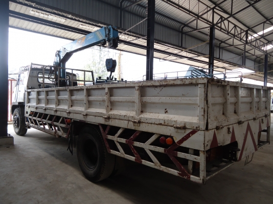 รถ 6ล้อ อีซูซุ มีเครน Z300 ยกได้ 3ตัน