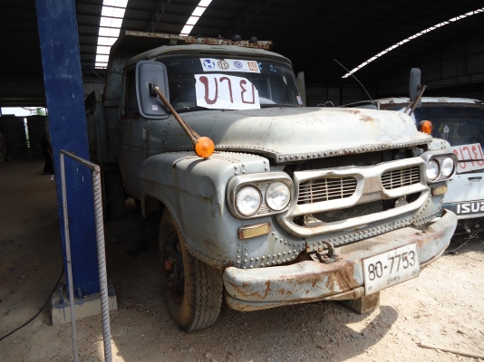 รถ 6ล้อ อีซูซุ หัวยาว ดัมพ์