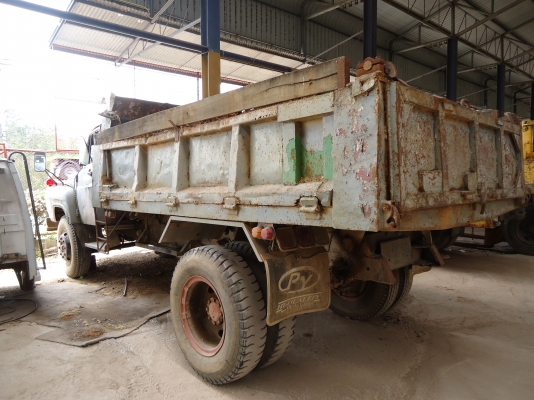 รถ 6ล้อ อีซูซุ หัวยาว ดัมพ์